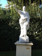 La Statua di Sordi a Romauno - Robazza